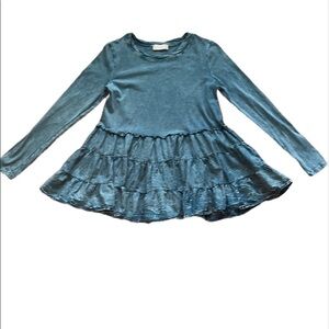 Altar’d State women’s distressed ruffle top size small fall fashion
